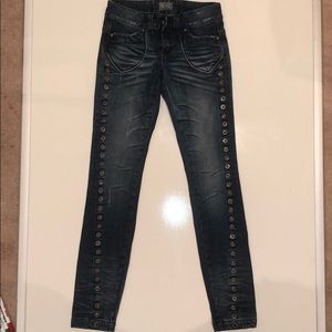 🌻 3/$40 Berock for express Jeans